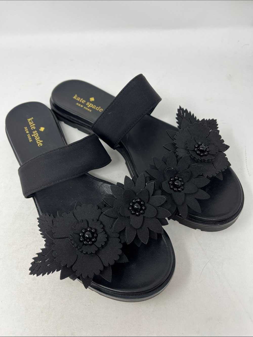 KATE SPADE Marley Sandals with Neoprene 3D floral and beaded flowers sz 10